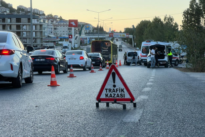 Bursa-Mudanya yolunda motosiklet kazası: 22 yaşındaki sürücü yaralandı