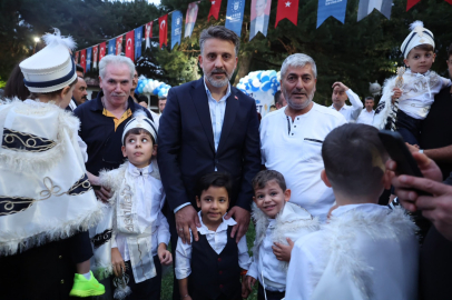 Bursa'da 537 çocuk için unutulmaz sünnet şöleni! Merinos Parkı'nda renkli görüntüler