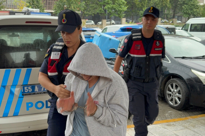 Samsun'da 16 suçtan aranan kadın, jandarmanın kimlik kontrolünde yakalandı