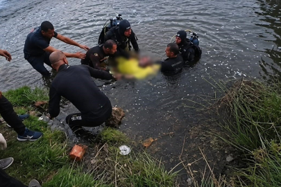Van'da babası tarafından kurtarılan minik çocuk yaşam savaşını kaybetti