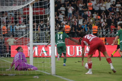 Bursaspor’dan Batman’da muhteşem dönüş: Liderlik koltuğuna oturdu!