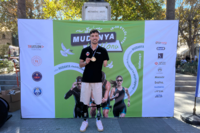 Mudanya Triatlonu’nda azmin adı Muhammed Ali Aydın