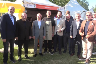 Varank'tan Özel'in börek görüntülerine tepki: "Vatandaşla nasıl konuşulması gerektiğini bilmek gerekiyor"