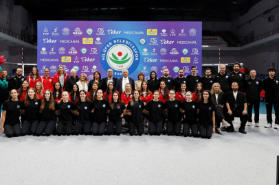 Nilüfer Belediyespor Eker yeni sezona hazır: Bursa’nın Sultanlar Ligi’ndeki temsilcisi kadrosunu tanıttı