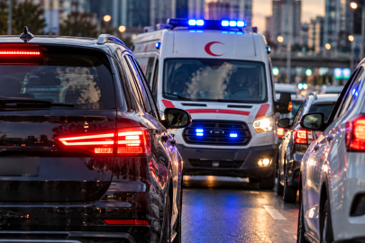 Ambulansa yol vermeyen sürücüye ağır ceza: 466 bin lira