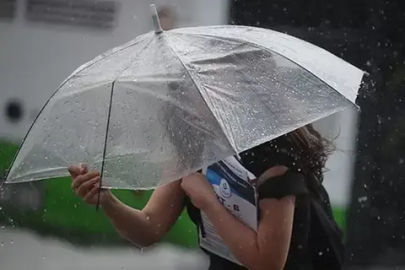 Bursa’da 5 günlük sağanak serisi! Yağmur bugün dinmeyecek: Meteoroloji saat saat açıkladı...