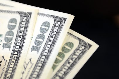 Dolar 49,19 TL seviyesinde: Euro güne 55,30 TL’den başladı