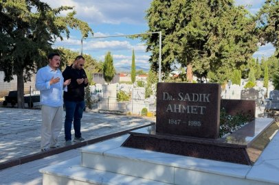 Selçuk Efe'den Batı Trakya ziyareti: Dr. Sadık Ahmet'in kabrinde dayanışma mesajı