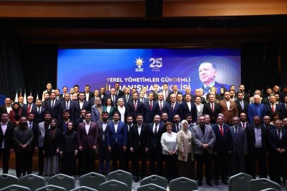 İstanbul'da 136 kişi AK Parti'ye katıldı! Özdemir'den belediye seçimleri açıklaması