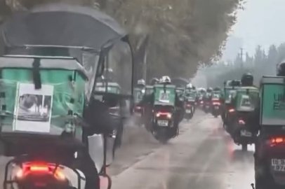 Bursa'da yüzlerce motokurye, vefat eden arkadaşları için konvoy yaptı