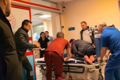 Bursa'da 1 yaşındaki bebek ölümden döndü! Doktorlar sedye üzerinde kalp masajı yaptı