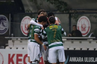 Ankara'da gol yağmuru! Bursaspor galibiyeti söktü aldı