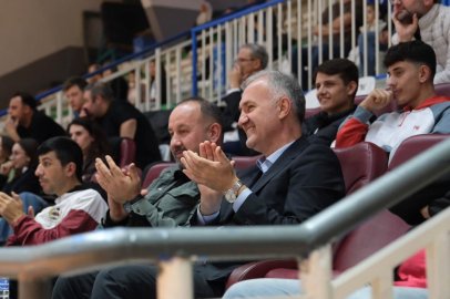 İnegöl Belediyespor durdurulamıyor! 5 maçta 5 galibiyetle liderliğini korudu