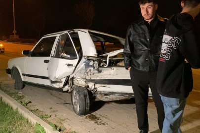 Bursa'da kazaya karışan gence hastane önünde doğum günü sürprizi!