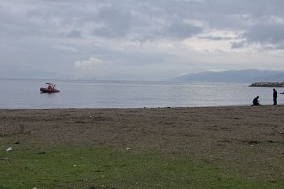 Bursa Mudanya'da sahile erkek cesedi vurdu! Sabah yürüyüşünde fark edildi