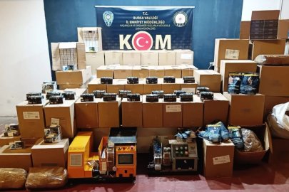 Bursa'da kaçak sigara ve tütün operasyonu: 4 kişi yakalandı